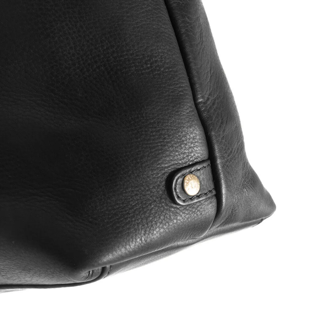 Medium leather handbag in soft quality / 15182 - Black (Nero)